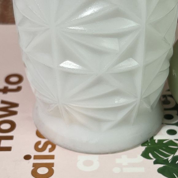 Vintage Milk Glass Bud Vase White Ruffled Fire King Interior Decor Home Accent - Picture 12 of 16